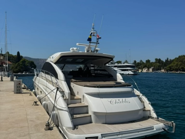 Bootverhuur Princess Princess V53 in Makarska via SamBoat