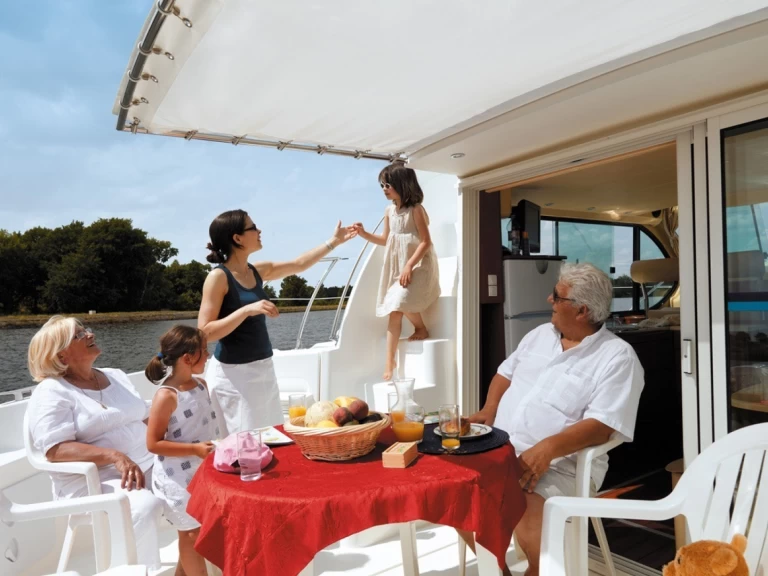 Nicols Estivale Quattro te huur van particulier of professional in Eembrugge