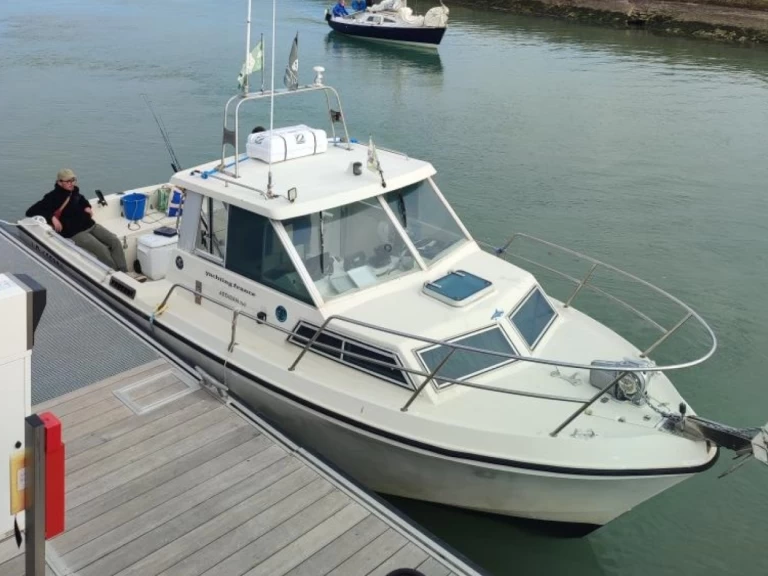 arcoa yachting france artaban 760 te huur van particulier of professional in La Vieille Perrotine