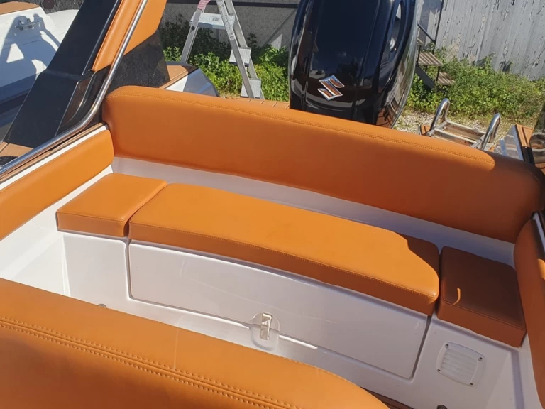 Huur een Tiger Tiger TL 650 in Bormes-les-Mimosas