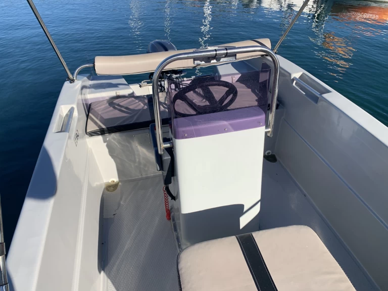 Bootverhuur Prusa Marine Prusa 450 in Propriano via SamBoat