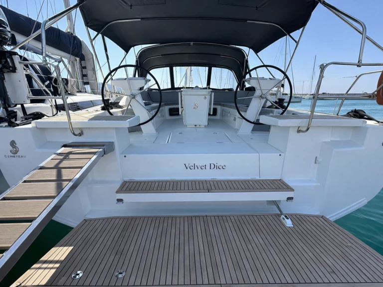 Verhuur Zeilboot in Álimos - Bénéteau Oceanis 51.1