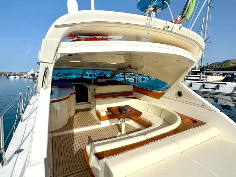 Verhuur Motorboot Conam met vaarbewijs