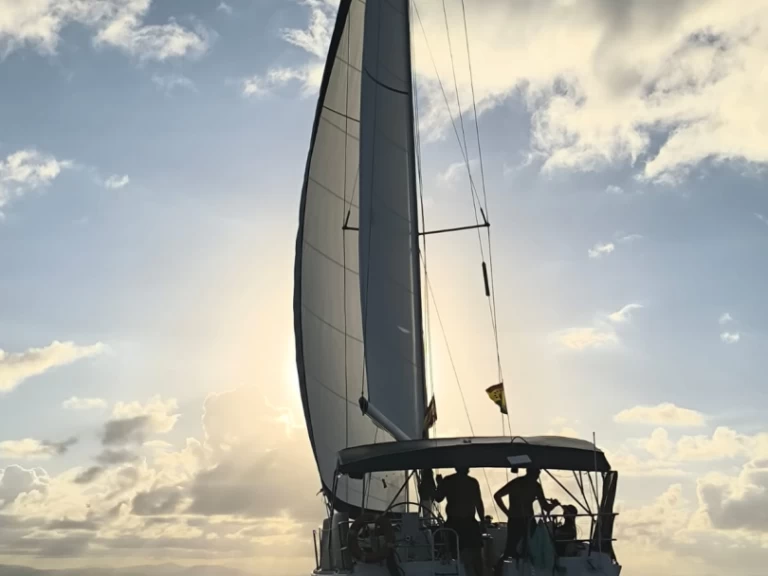 Bootverhuur Marina deportiva de Menorca goedkoop Sun Odyssey 45