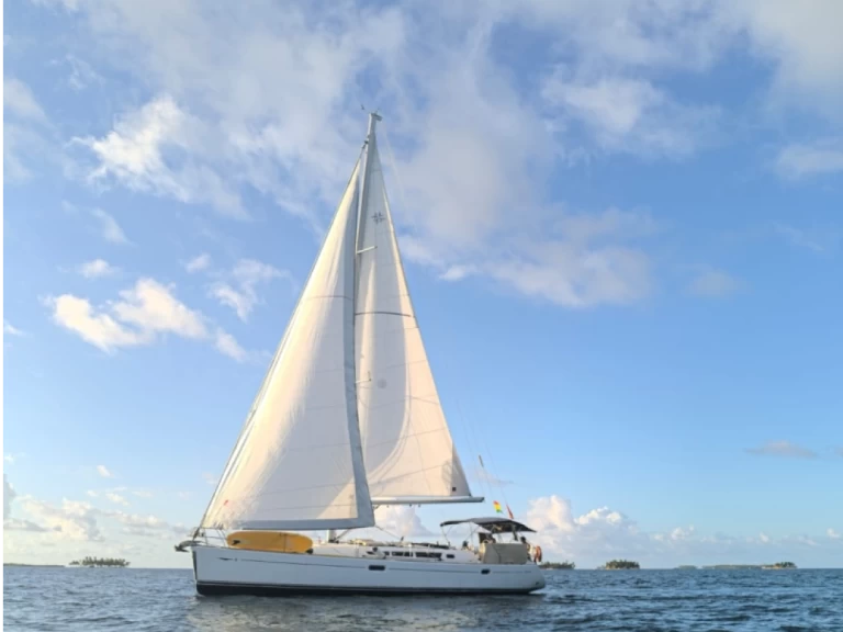 Jachthuur in Marina deportiva de Menorca - Jeanneau Sun Odyssey 45 via SamBoat