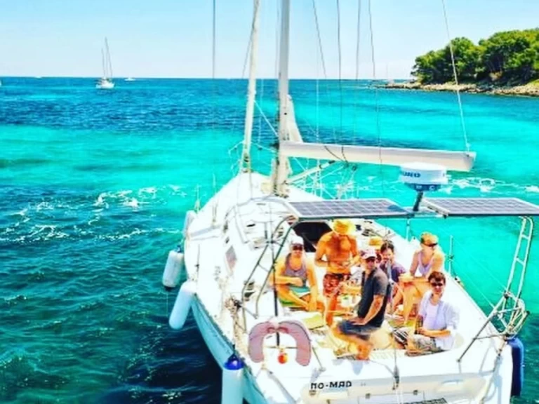 Bootverhuur Antibes goedkoop Sun Charm 39