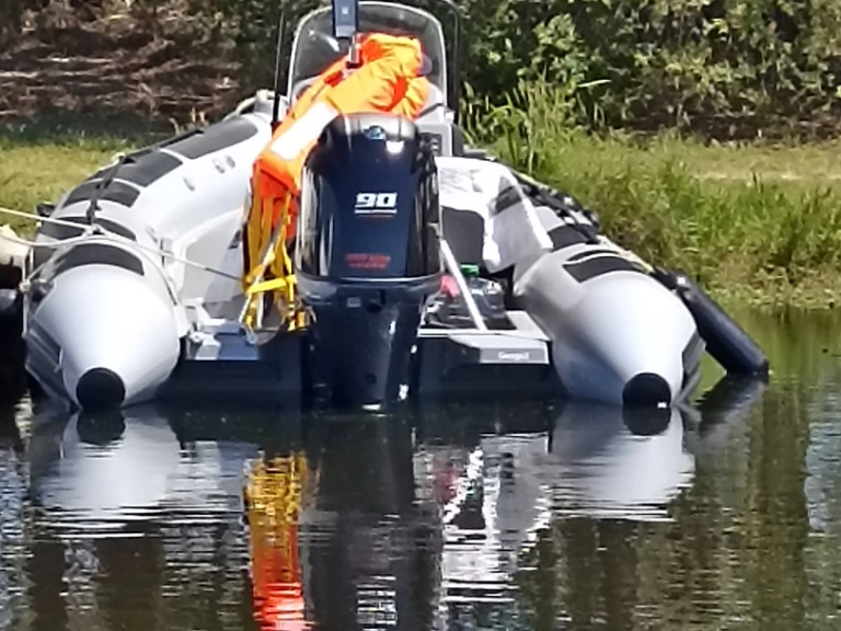 Bootverhuur Adventure VESTA 550 in Port Leucate via SamBoat