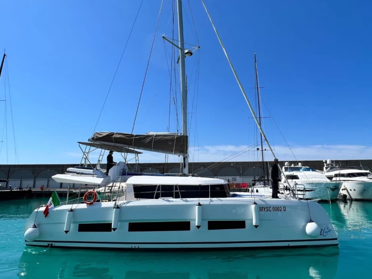 Verhuur Catamaran in Olbia - Dufour Dufour Catamarans 48 Sail