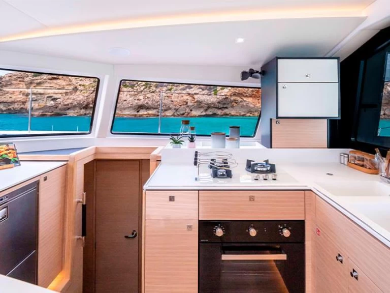 Nautitech Nautitech 44 Open te huur van particulier of professional in Lávrio