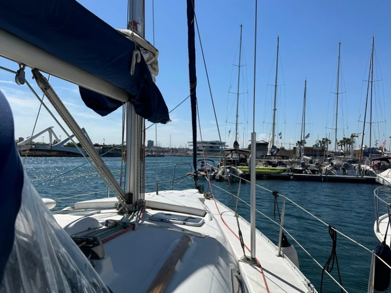 Jachthuur in La Marina de Valencia - Bénéteau OCEANIS CLIPPRT 393 via SamBoat