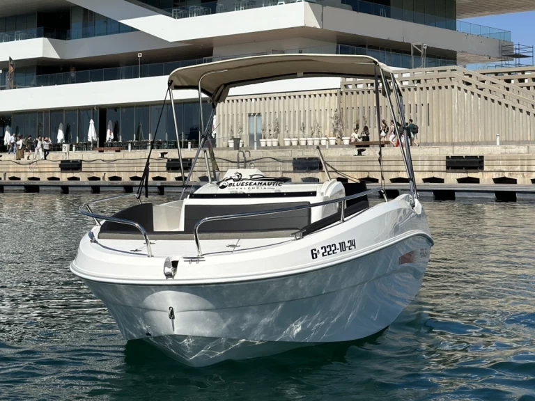 Motorboot te huur in Valencia voor de beste prijs