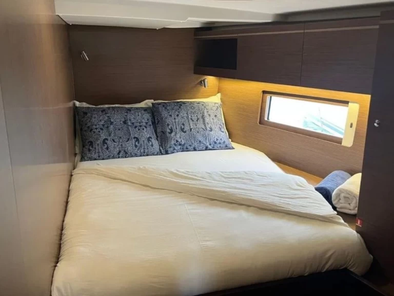 Bénéteau Oceanis 51.1 te huur van particulier of professional in Álimos