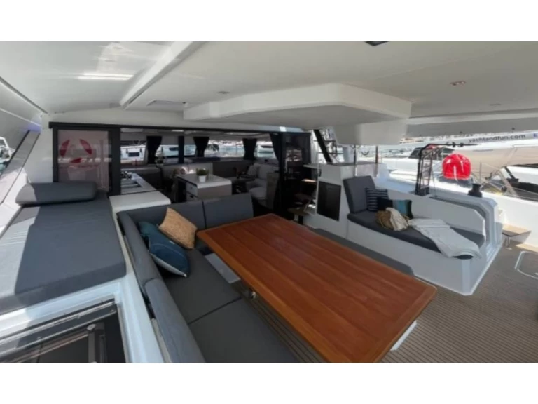 Bootverhuur Fountaine Pajot Aura 51 in Álimos via SamBoat