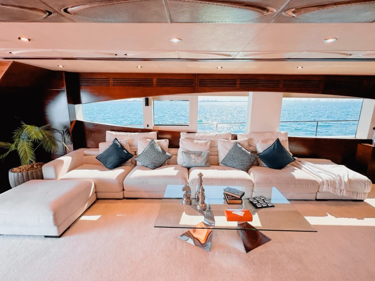 Jacht te huur in Dubaï harbour voor de beste prijs