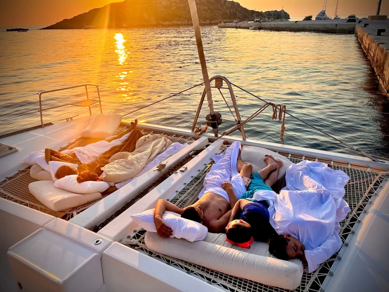 Verhuur Catamaran Lagoon met vaarbewijs