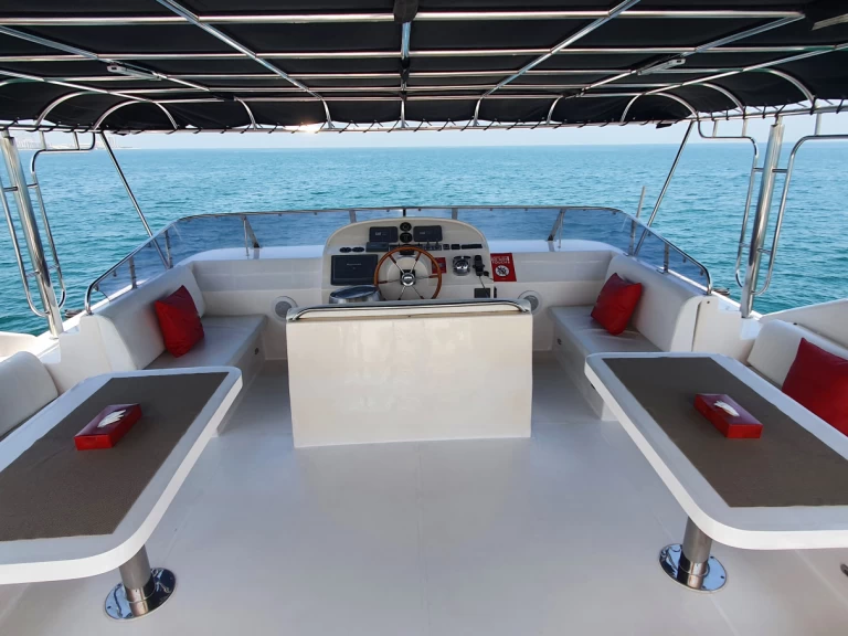 Bootverhuur Dubaï harbour goedkoop Aura