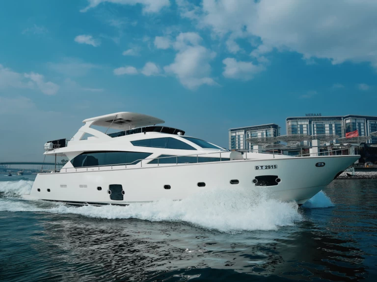 Sunseeker Polans te huur van particulier of professional in Dubaï harbour