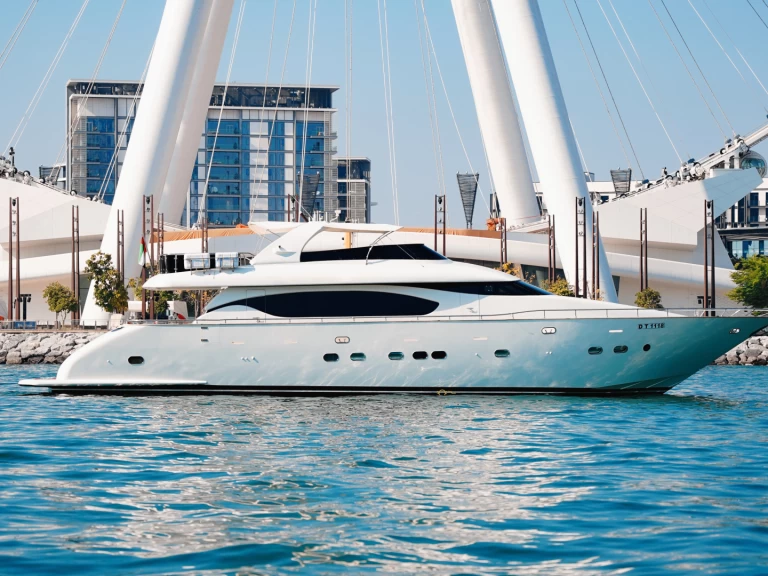 Sunseeker X8 te huur van particulier of professional in Dubaï harbour