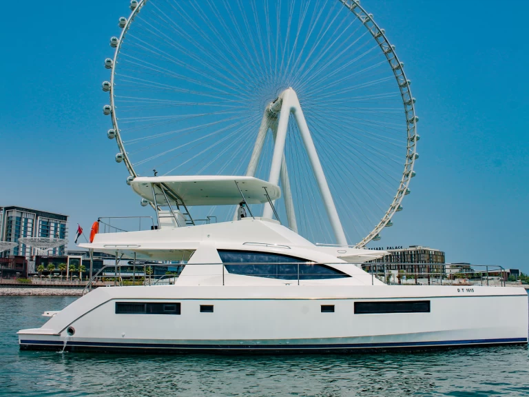 Bootverhuur Azimut X6 in Dubaï harbour via SamBoat