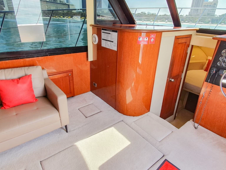 Jacht te huur in Dubaï harbour voor de beste prijs