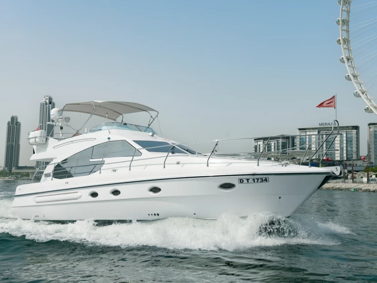 Bootverhuur Azimut X9 in Dubaï harbour via SamBoat