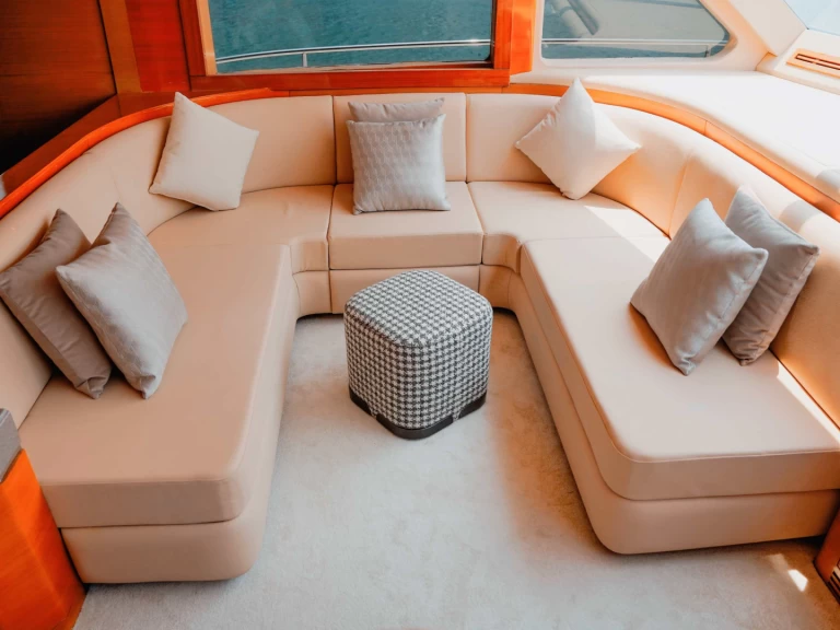 Huur een Sunseeker Silo in Dubaï harbour