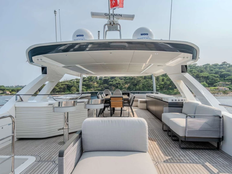 Jacht te huur in Antibes voor de beste prijs