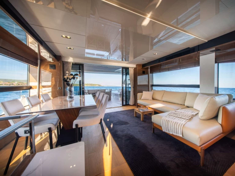 Verhuur Jacht Prestige Yachts met vaarbewijs