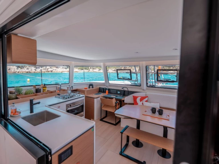 Huur een Excess Excess 13 - 3 + 1 cab. in Olbia