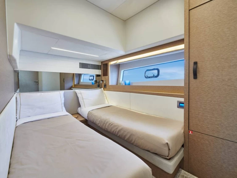 Verhuur Jacht Jeanneau met vaarbewijs