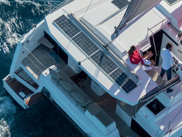 Bootverhuur Sète goedkoop Astrea 42