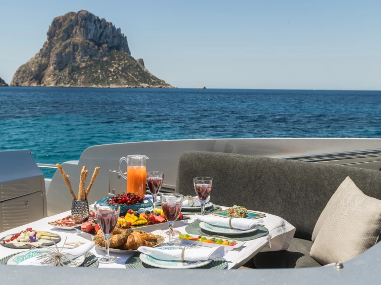 Bootverhuur Pershing Pershing 90 in Ibiza Town via SamBoat