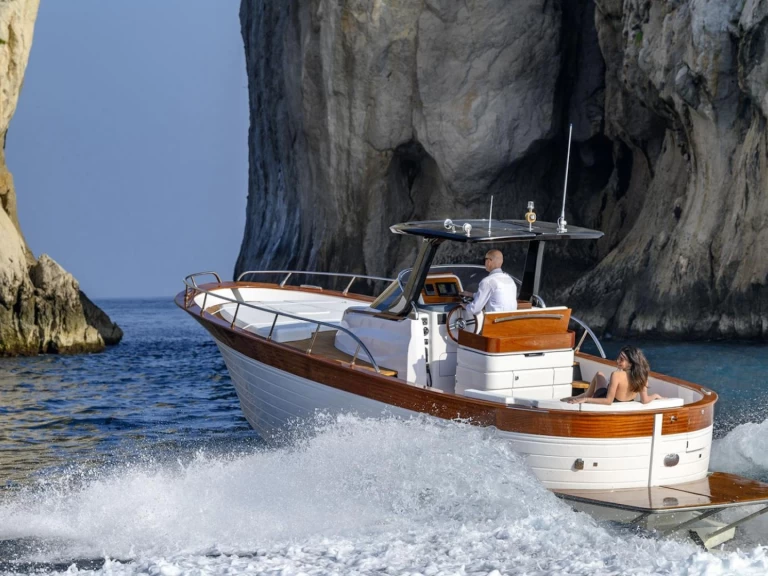 Verhuur Motorboot Mimi met vaarbewijs
