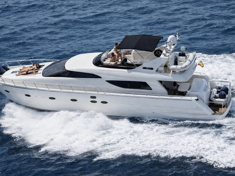 Huur een Uniesse 72 Flybridge in Fontvieille