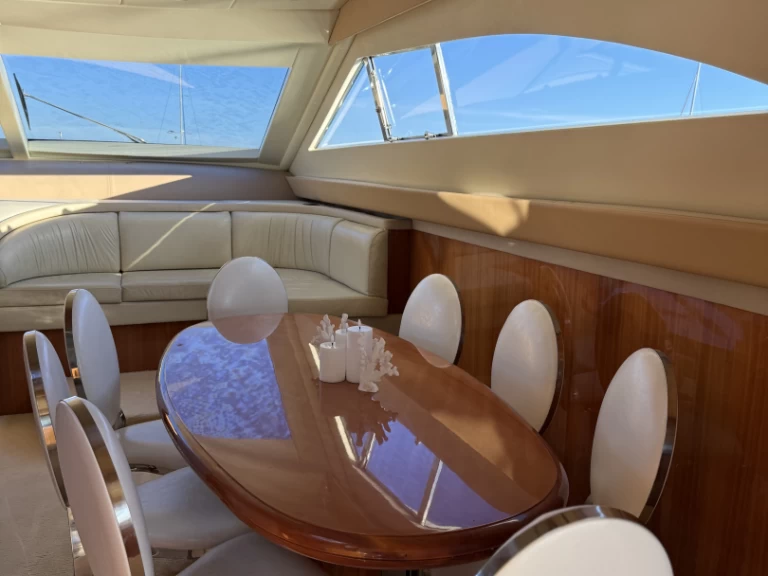 Bootverhuur Fontvieille goedkoop 72 Flybridge
