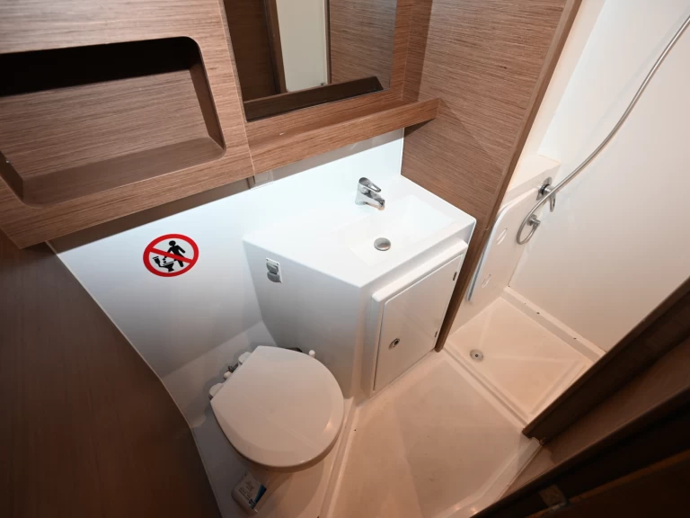 Huur een Lagoon Lagoon 42 in Lefkáda