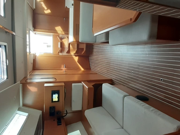 Huur Zeilboot met of zonder schipper Bavaria in Cugnana Verde