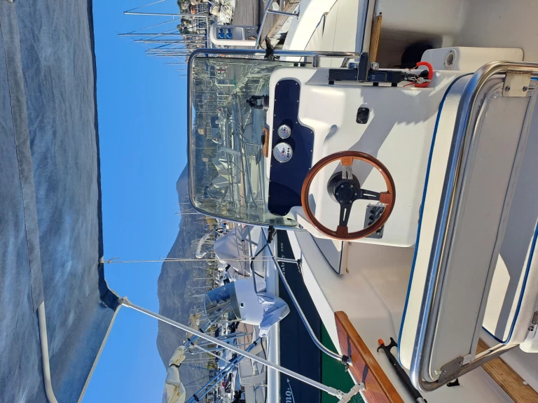 Huur een Ranieri Azzura in La Spezia