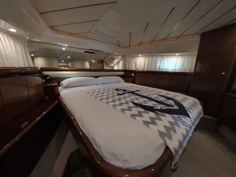 Bootverhuur Ferretti 175 Fly in Cádiz via SamBoat