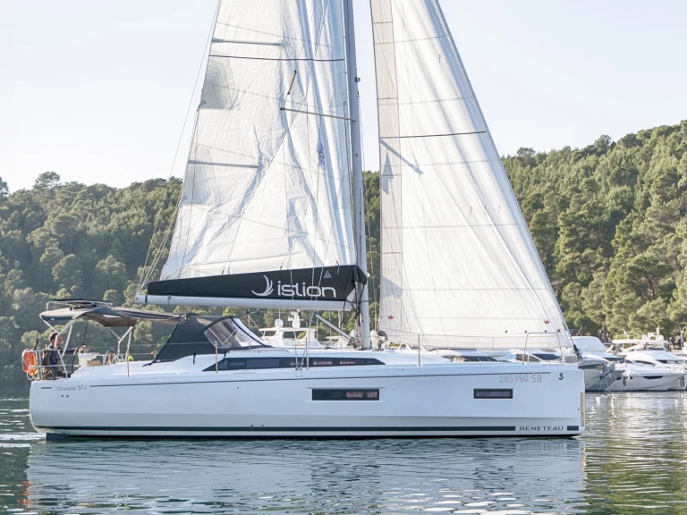 Bootverhuur Bénéteau Oceanis 37.1 in Skradin via SamBoat