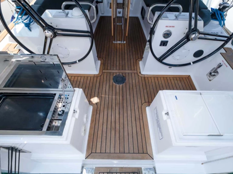 Bootverhuur Elan Impression 40.1 in Pula via SamBoat