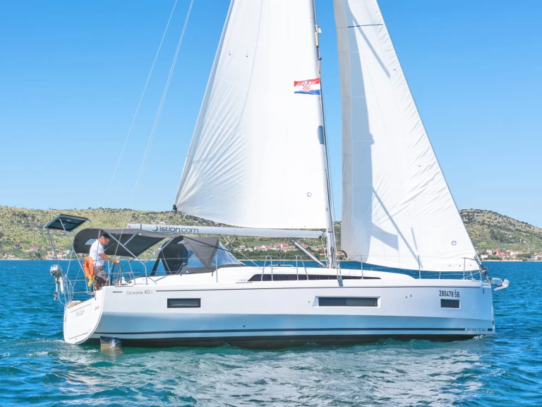 Huur een Bénéteau Oceanis 40.1 in Skradin