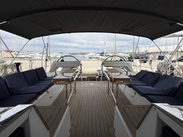 Huur een Hanse Hanse 460 in Biograd na Moru