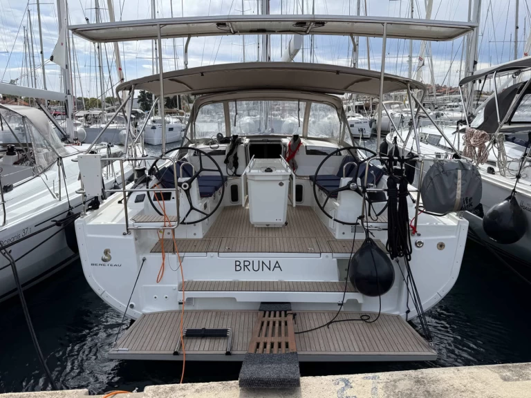 Verhuur Zeilboot in Biograd na Moru - Bénéteau Oceanis 40.1