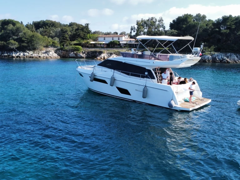 Bootverhuur Ferretti 450 FLY in La Napoule via SamBoat