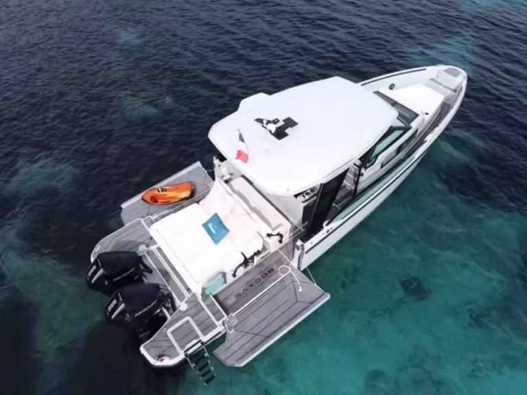 Jachthuur in Golfe-Juan - Saxdor Saxdor 320 GTO via SamBoat