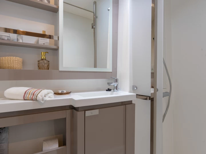 Bootverhuur Fountaine Pajot Elba 45 in Olbia via SamBoat