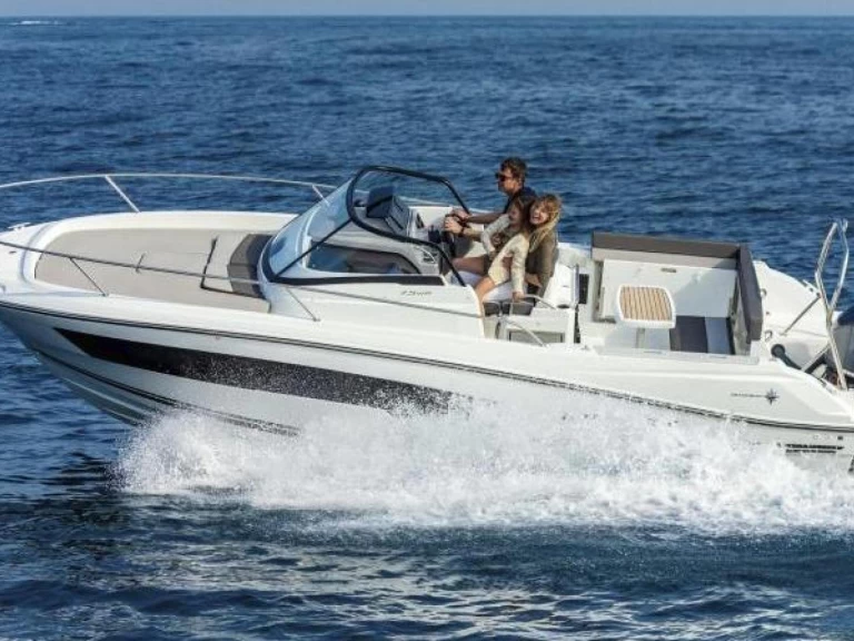 Huur een Bénéteau CAP CAMARAT 7,5 W.A in Arzon