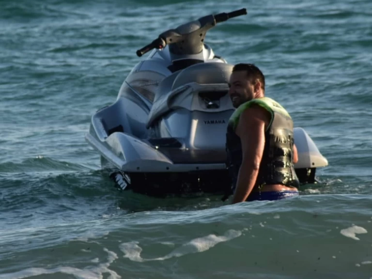 Verhuur Jet Ski in Torre Vado - Yamaha Yamaha VX