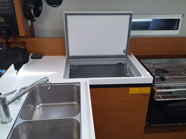 Verhuur Zeilboot Jeanneau met vaarbewijs